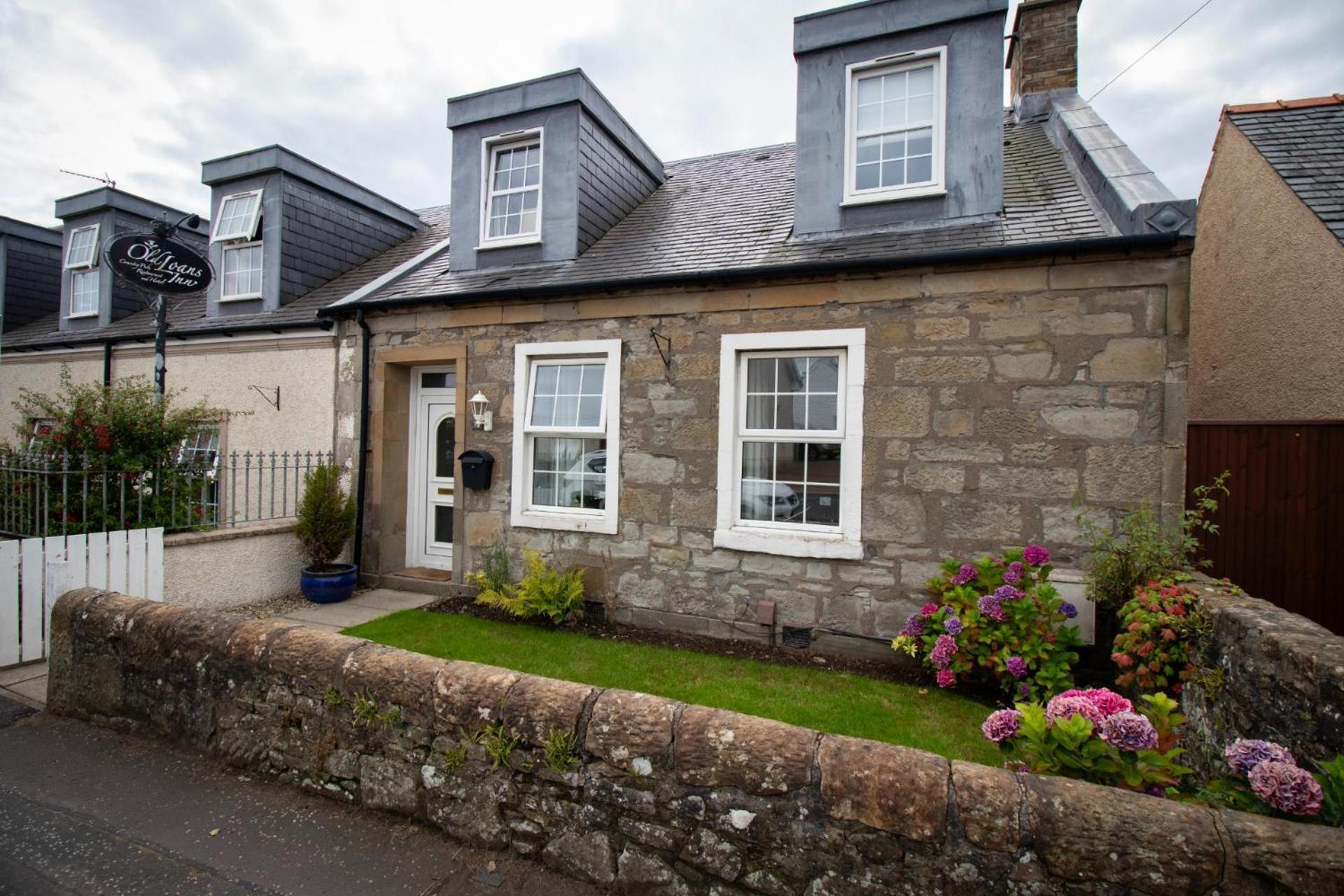 The Loans Inn Troon Bagian luar foto